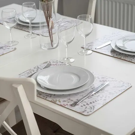 Nowoczesny Blisko Rzeki We Wroclawiu Z Biurkiem I Parkingiem By Renters Apartamento *