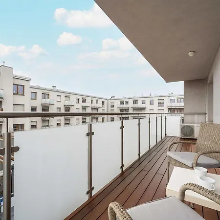 Apartamento Nowoczesny Blisko Rzeki We Wroclawiu Z Biurkiem I Parkingiem By Renters *