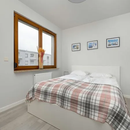 Apartamento Nowoczesny Blisko Rzeki We Wroclawiu Z Biurkiem I Parkingiem By Renters